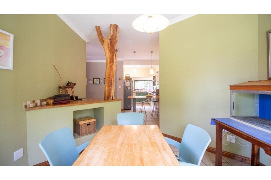 6 Bedroom Property for Sale in Lovemore Park Eastern Cape